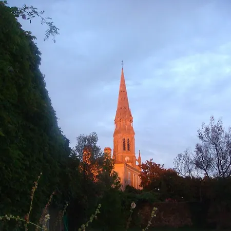 En Plein Bourg Avec Terrasse Ensoleillee, Velos A Disposition Et Parking - Proche Thalasso Et Plages - Fr-1-426-290 בית נופש *