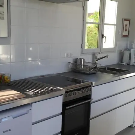 בית נופש En Plein Bourg Avec Terrasse Ensoleillee, Velos A Disposition Et Parking - Proche Thalasso Et Plages - Fr-1-426-290